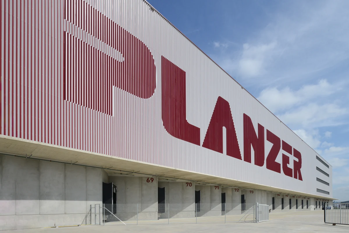 Industrie-Signaletik von Planzer